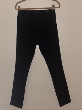 Black Label Jeans